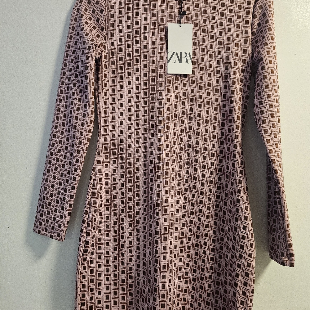 Zara Pink Geometric Long Sleeve Dress - Picture 4 of 4